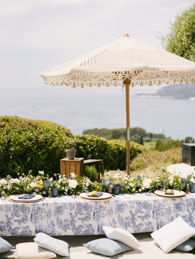 Um estilo Capri foi imaginado para este casamento na Provença
