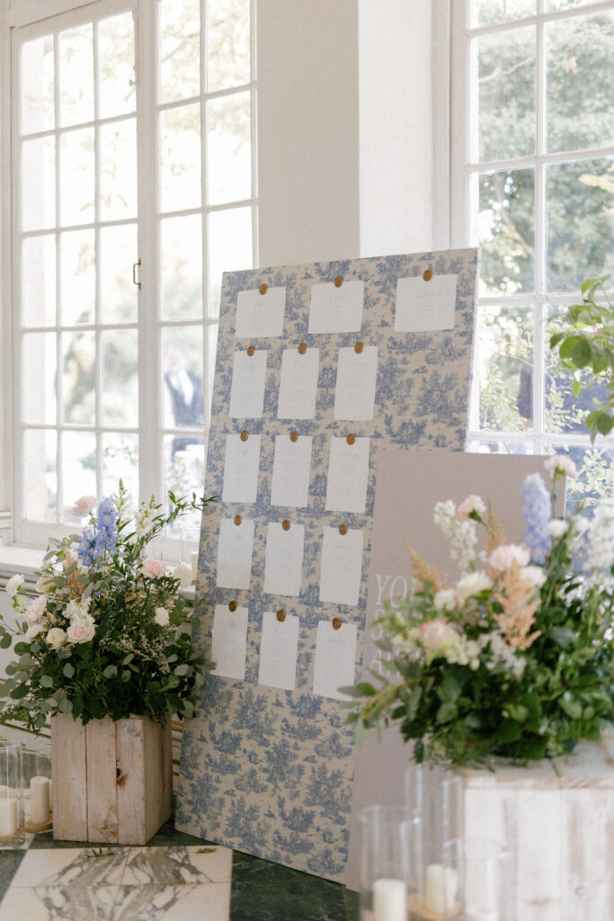 chateau de robernier wedding destination stationnery table plan